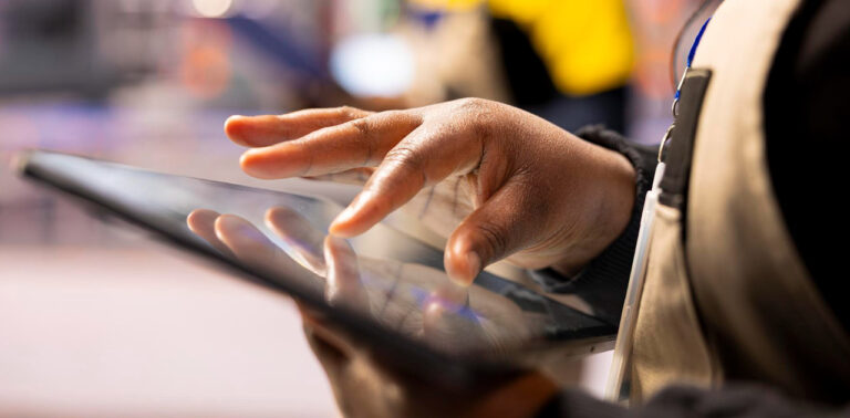 Como construir autoridade e credibilidade digital para marcas industriais em mercados nichados